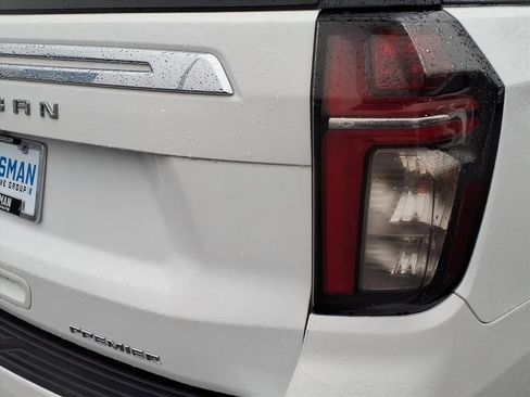 Certified 2023 Chevrolet Suburban Premier image 8