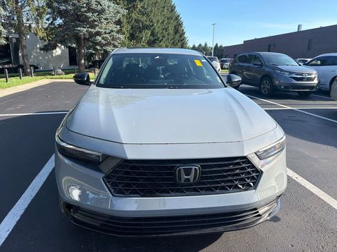 Used 2023 Honda Accord Sport image 5