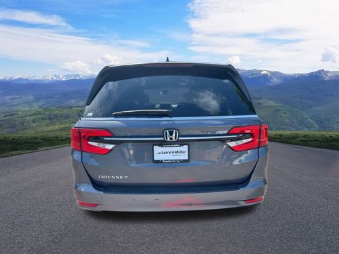 Used 2022 Honda Odyssey EX image 4