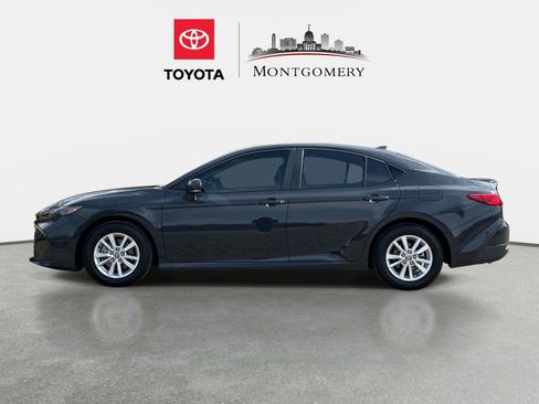 Used 2025 Toyota Camry LE w/ Convenience Package image 6