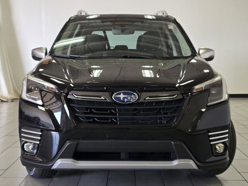 Used 2023 Subaru Forester Touring AWD/4WD image 11
