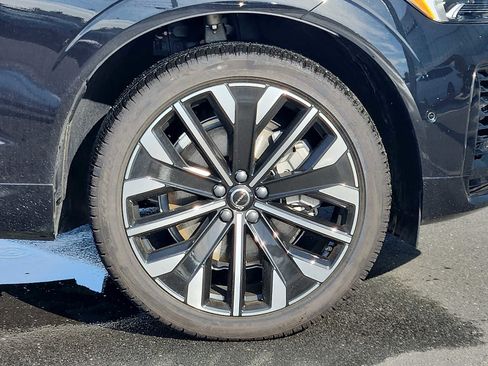 Used 2026 Volvo XC60 T8 Ultra w/ Protection Package Premier AWD/4WD image 8