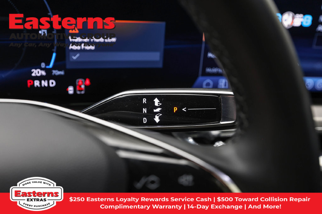 Used 2024 Cadillac Lyriq Luxury AWD/4WD image 19