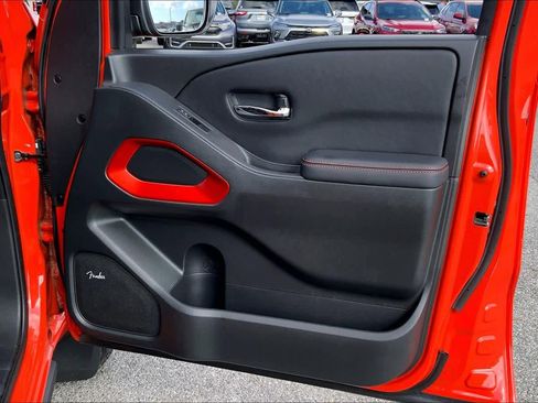 Used 2025 Nissan Frontier PRO-4X w/ Pro Premium Package image 22