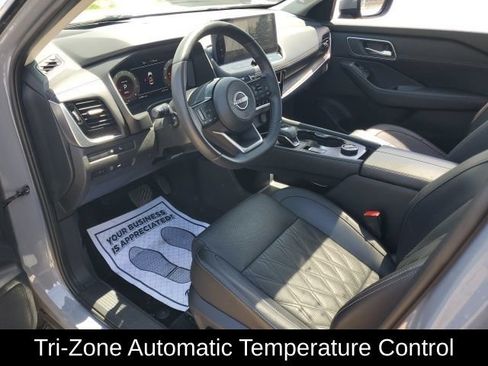 Certified 2024 Nissan Rogue Platinum w/ Platinum Premium Package AWD/4WD image 24