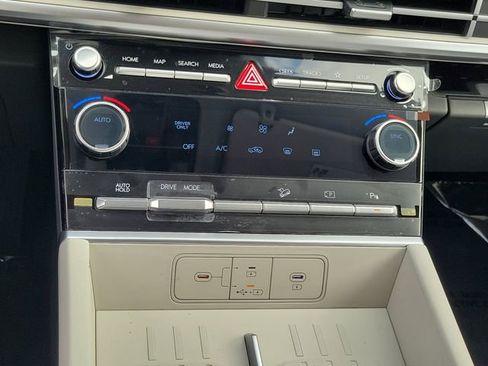 New 2026 Hyundai Santa Fe SE FWD image 12