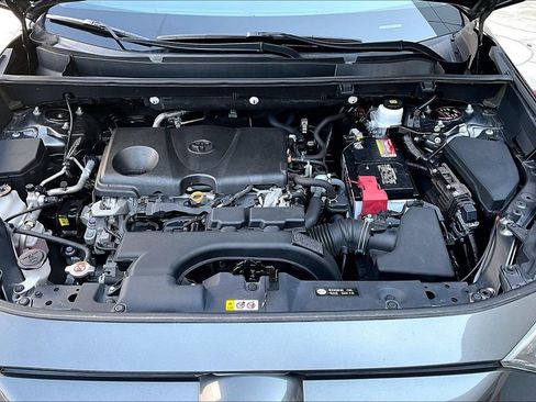 Certified 2020 Toyota RAV4 XLE Premium FWD image 33