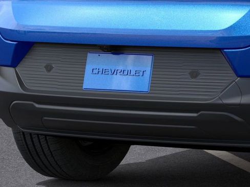 New 2026 Chevrolet Equinox EV LT image 14