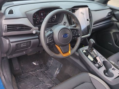Used 2025 Subaru Crosstrek 2.5i Wilderness image 2