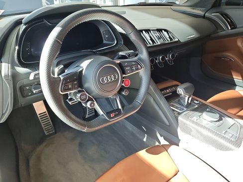 Used 2018 Audi R8 V10 plus image 33