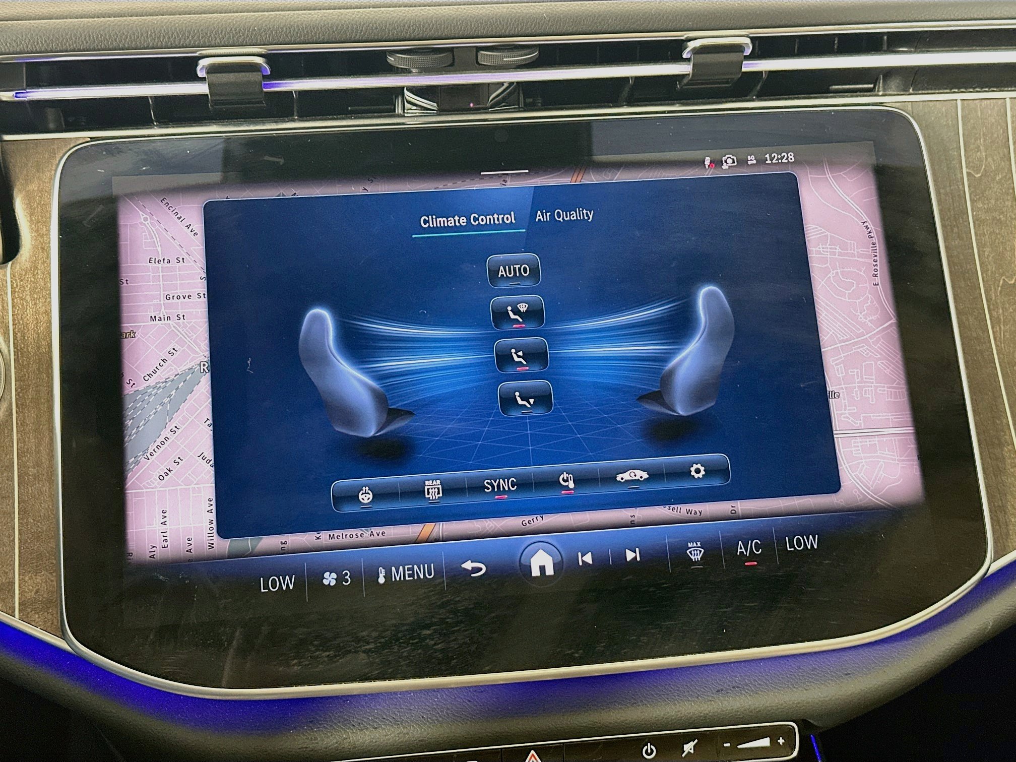 Used 2025 Mercedes-Benz E 350 Sedan w/ Winter Package image 24