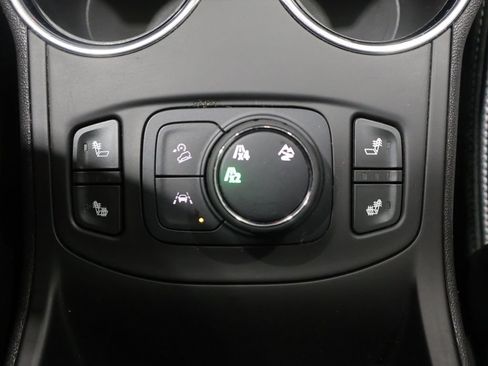 Used 2024 GMC Terrain SLT AWD/4WD image 34