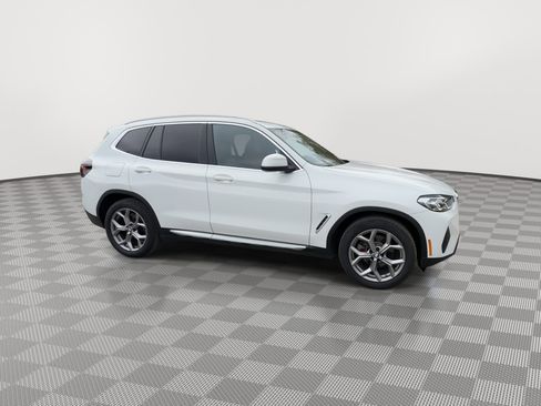 Used 2023 BMW X3 xDrive30i w/ Convenience Package AWD/4WD image 9