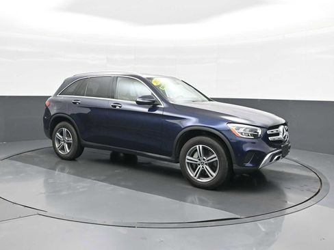 Used 2022 Mercedes-Benz GLC 300 4MATIC image 1