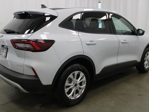 Used 2025 Ford Escape Active image 6