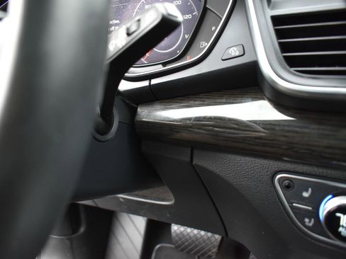 Used 2018 Audi Q5 2.0T Premium Plus w/ Premium Plus Package image 44