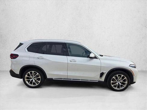 Used 2024 BMW X5 xDrive40i image 6