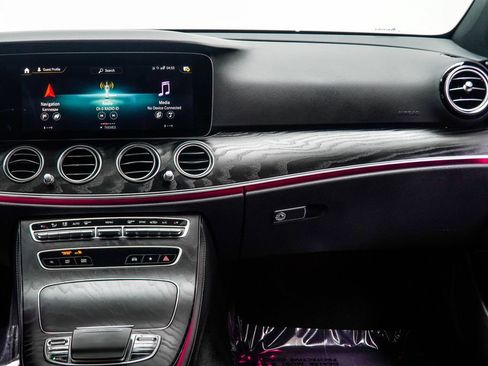 Used 2023 Mercedes-Benz E 350 Sedan image 17