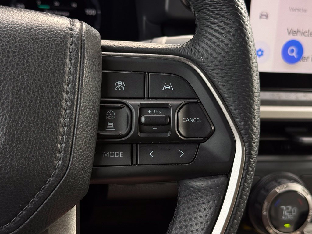 Used 2025 Toyota Tacoma Limited AWD/4WD image 31