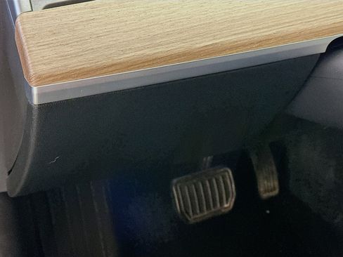 Used 2019 Tesla Model 3 Long Range image 17