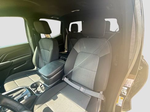 Used 2026 Chevrolet Colorado W/T w/ WT Custom Package image 19