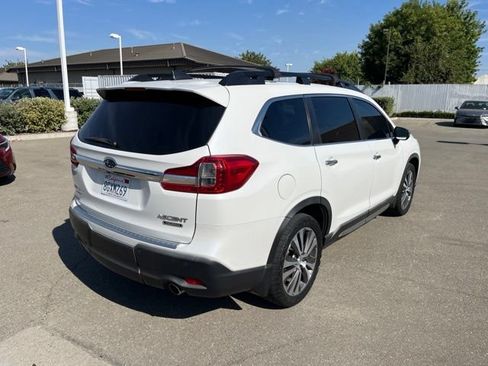 Used 2019 Subaru Ascent Touring w/ Popular Package #3 AWD/4WD image 4
