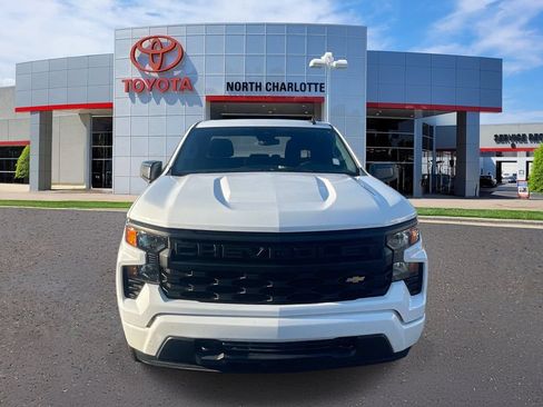 Used 2022 Chevrolet Silverado 1500 Custom RWD image 3
