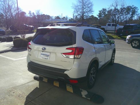 Used 2020 Subaru Forester Premium w/ Popular Package #1 image 10