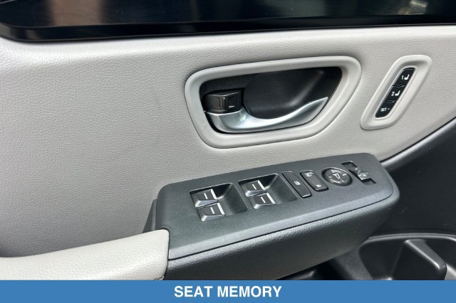 Certified 2024 Honda Pilot Touring image 13
