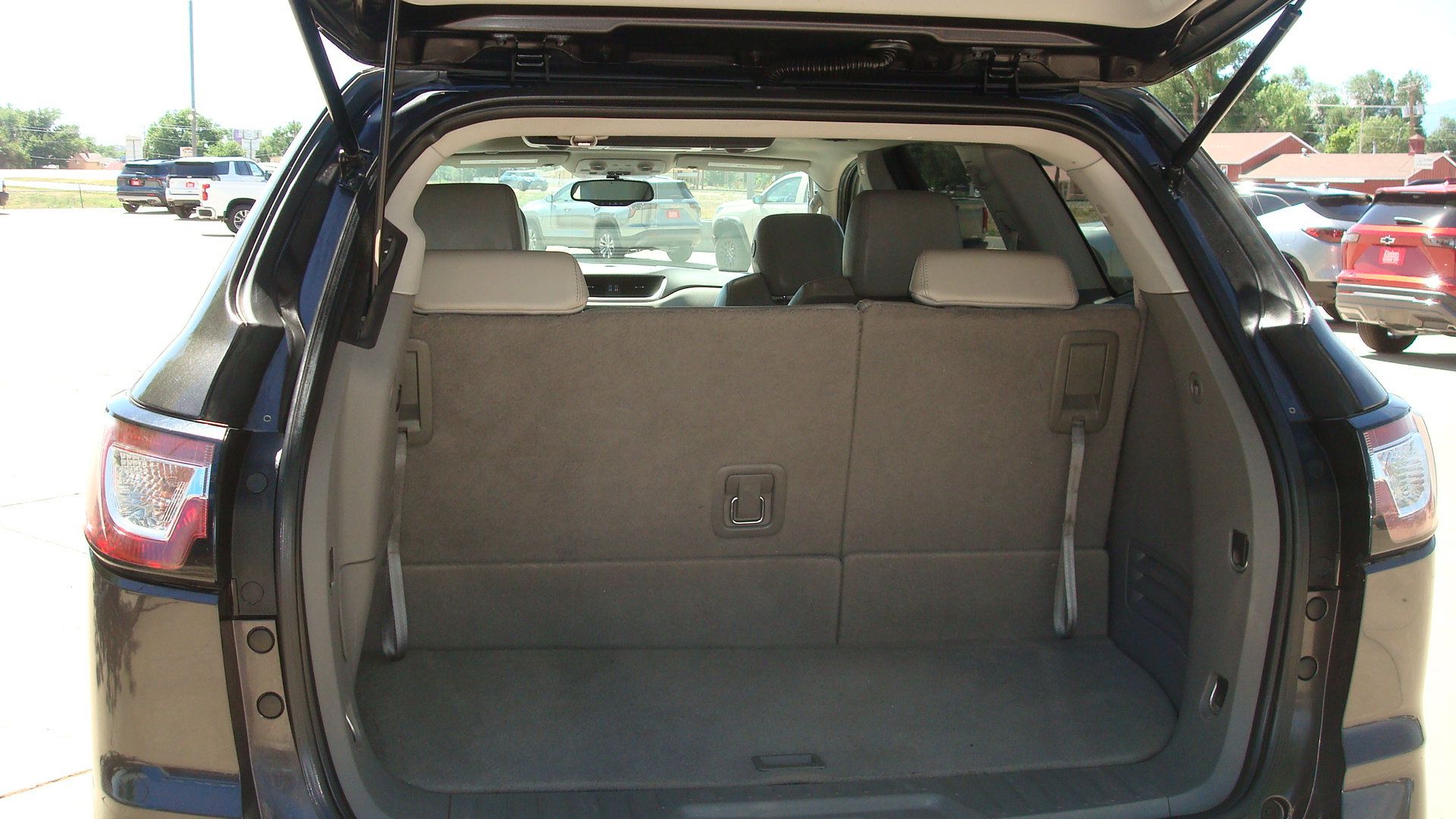 Used 2014 Chevrolet Traverse LT AWD/4WD image 13