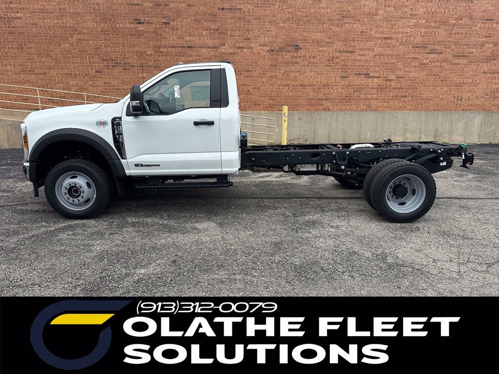New 2026 Ford F550 4x4 Regular Cab Super Duty image 2