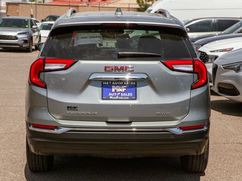 Used 2024 GMC Terrain SLT AWD/4WD image 6