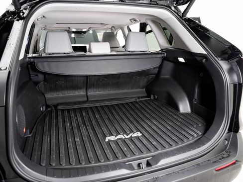 Used 2025 Toyota RAV4 XLE Premium image 25