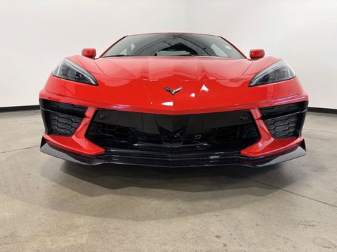 Used 2022 Chevrolet Corvette Stingray Preferred Cpe w/ Z51 Performance Package RWD image 8