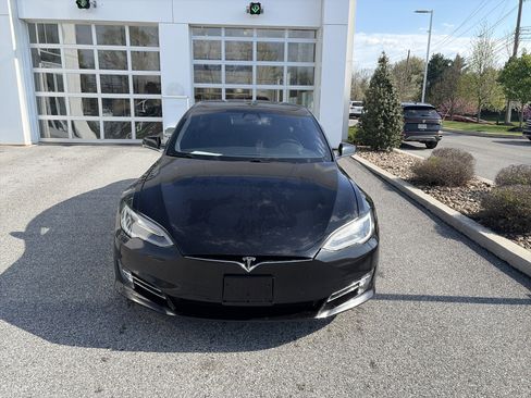 Used 2018 Tesla Model S 75D image 2