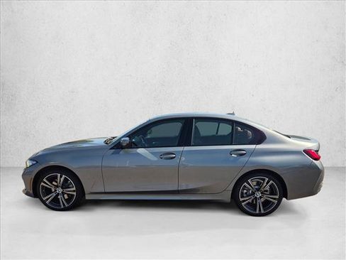 Used 2023 BMW 330i Sedan w/ Driving Assistance Package RWD image 9