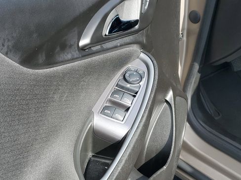 Used 2023 Chevrolet Malibu LT FWD image 18