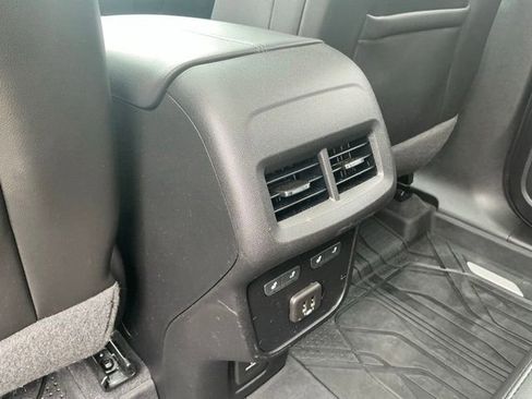 Used 2020 Chevrolet Equinox Premier AWD/4WD image 36