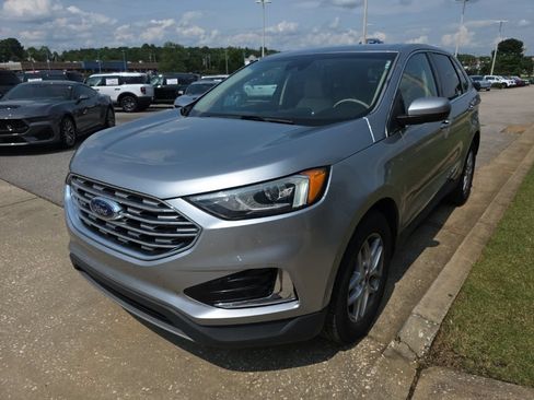 Used 2022 Ford Edge SEL AWD/4WD image 2