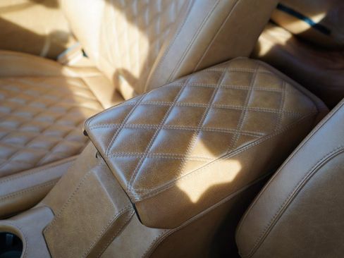 Used 2025 Ford Bronco Badlands image 67