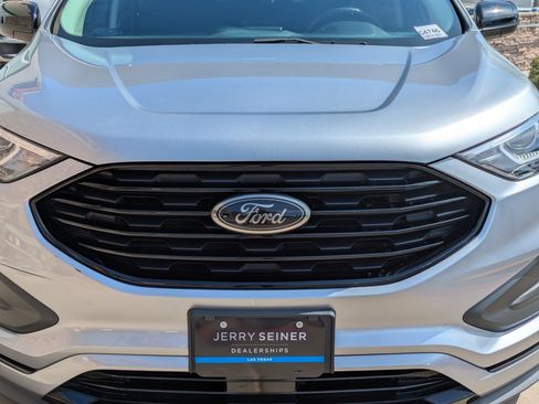 Used 2022 Ford Edge SE w/ Black Appearance Package AWD/4WD image 10