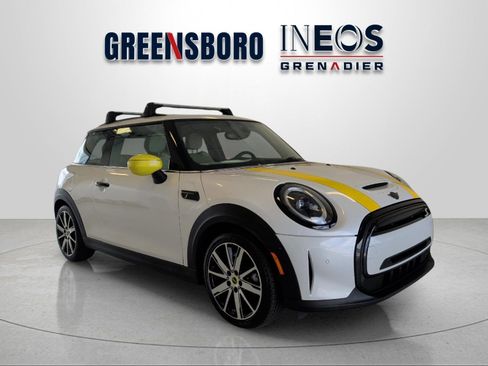 Used 2023 MINI Cooper SE FWD image 7