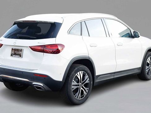 New 2026 Mercedes-Benz GLA 250 4MATIC image 5
