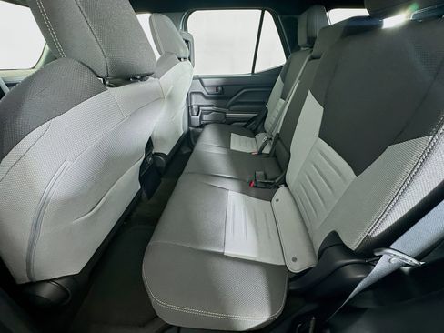 Used 2025 Toyota 4Runner TRD Off-Road image 28