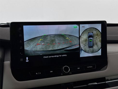 Used 2025 Mitsubishi Outlander SE image 13