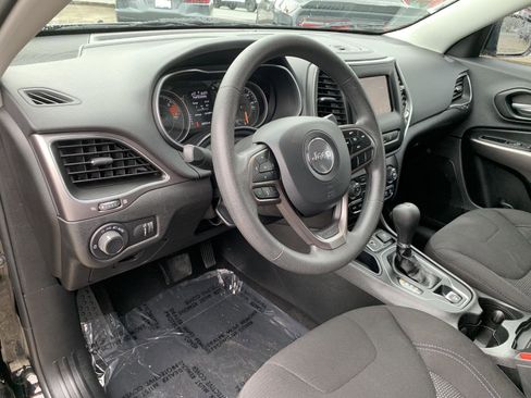 Used 2021 Jeep Cherokee Latitude image 12