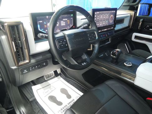 Used 2024 GMC Hummer EV 3X w/ LPO, Illumination Package image 5