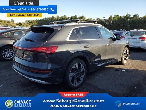 Used 2021 Audi e-tron Premium w/ Towing Package image 4