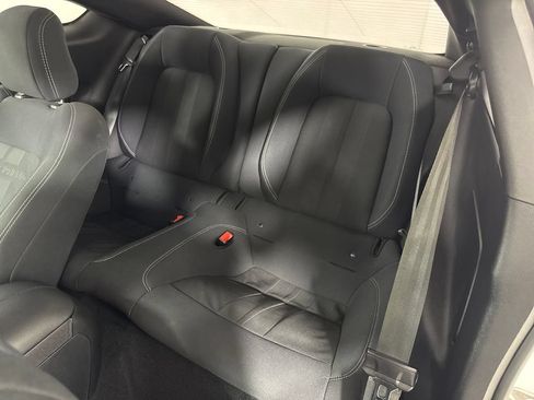 Used 2020 Ford Mustang Coupe RWD image 12