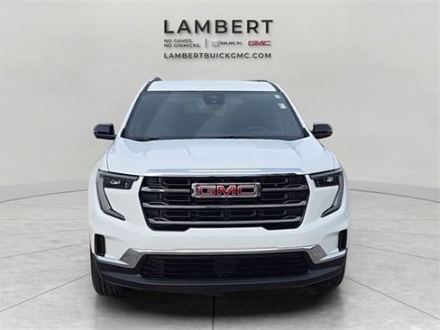 Used 2025 GMC Acadia Elevation image 8